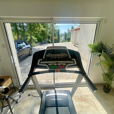 Villa LA GRANDE BASTIDE avec piscine, climatisation et salle de sport Seillans Esterno foto