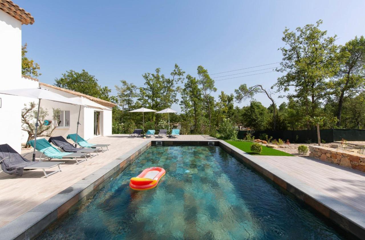 Villa LA GRANDE BASTIDE avec piscine, climatisation et salle de sport Seillans Esterno foto