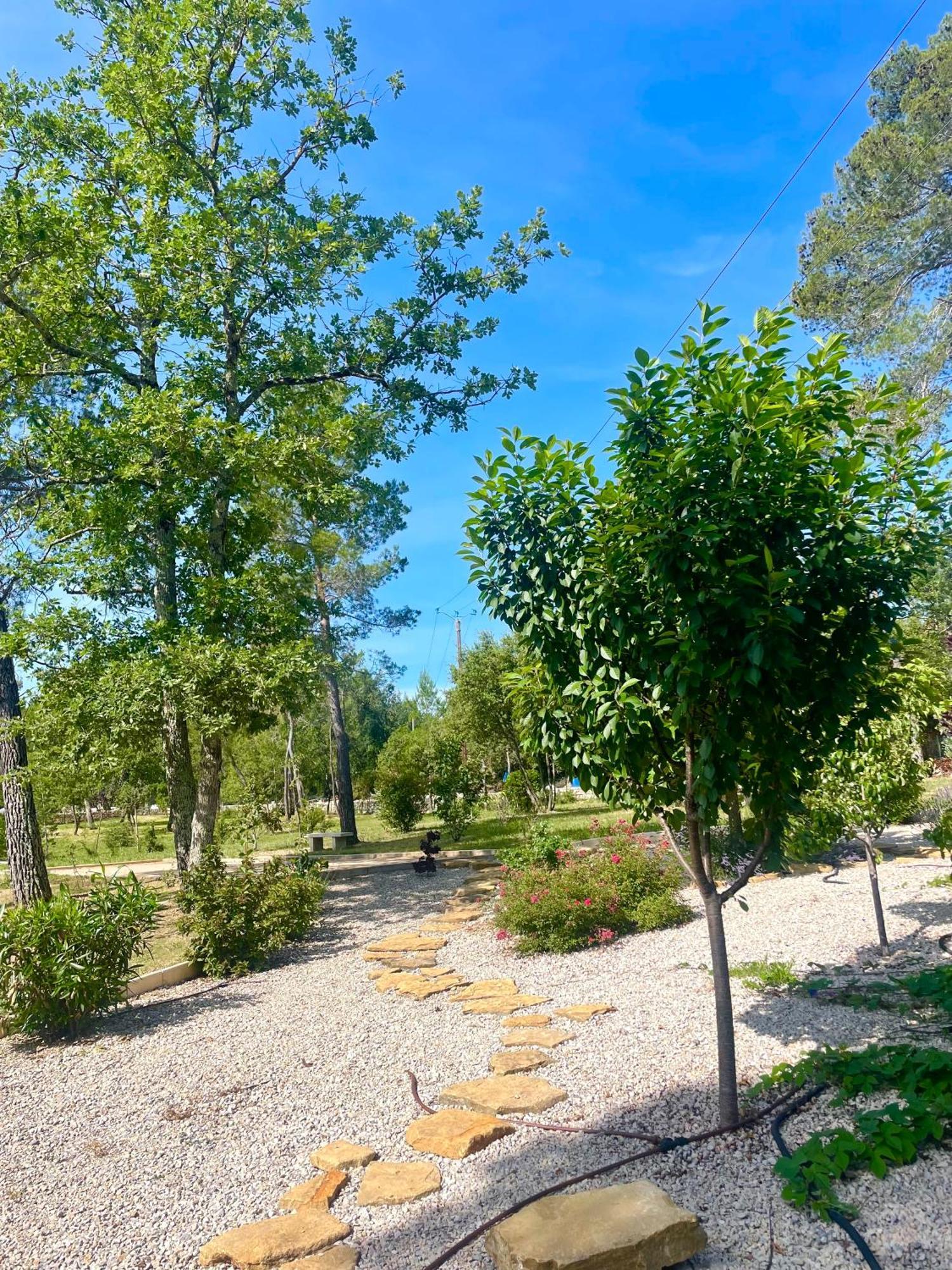 Villa LA GRANDE BASTIDE avec piscine, climatisation et salle de sport Seillans Esterno foto